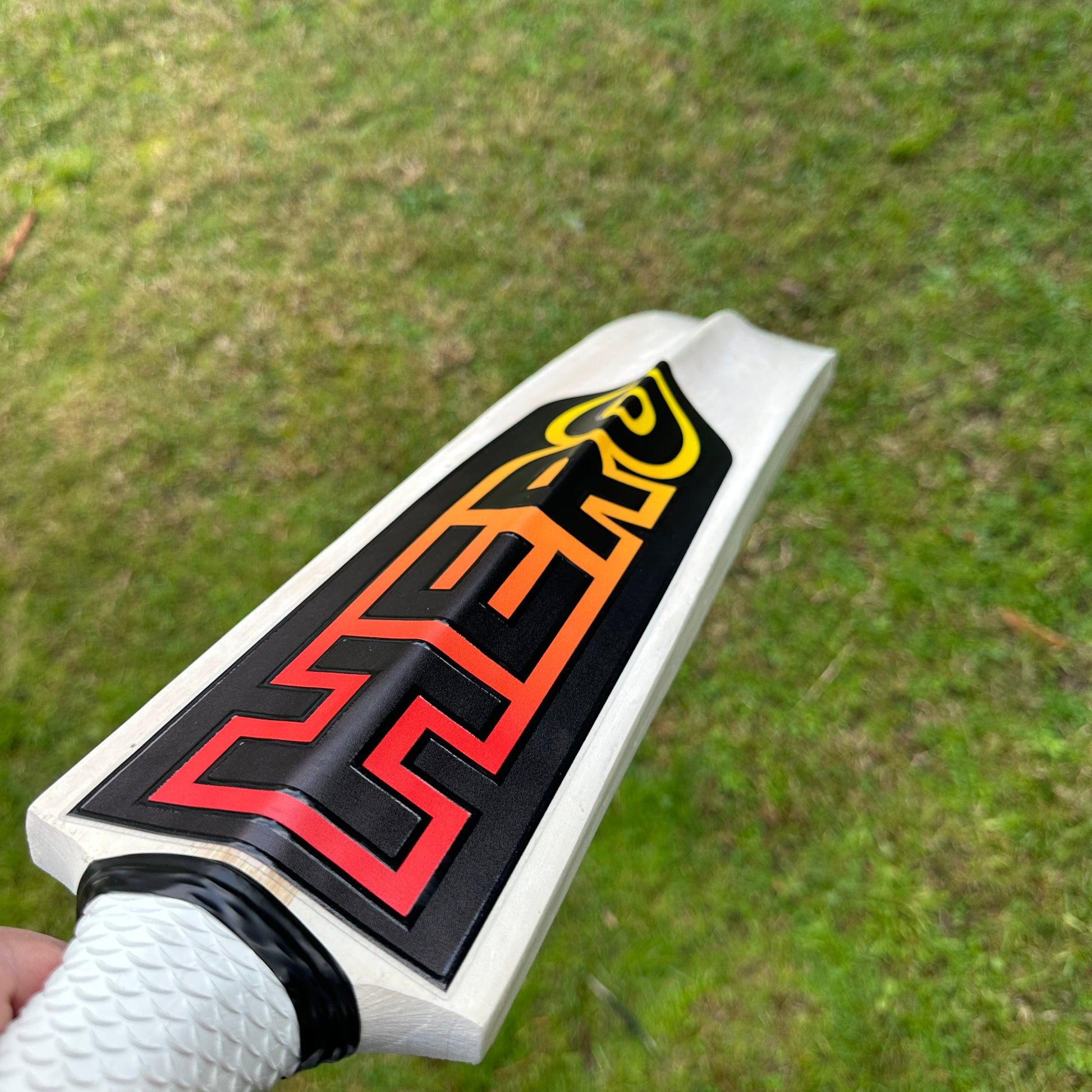 Hero Zeuz | Concave Profile
