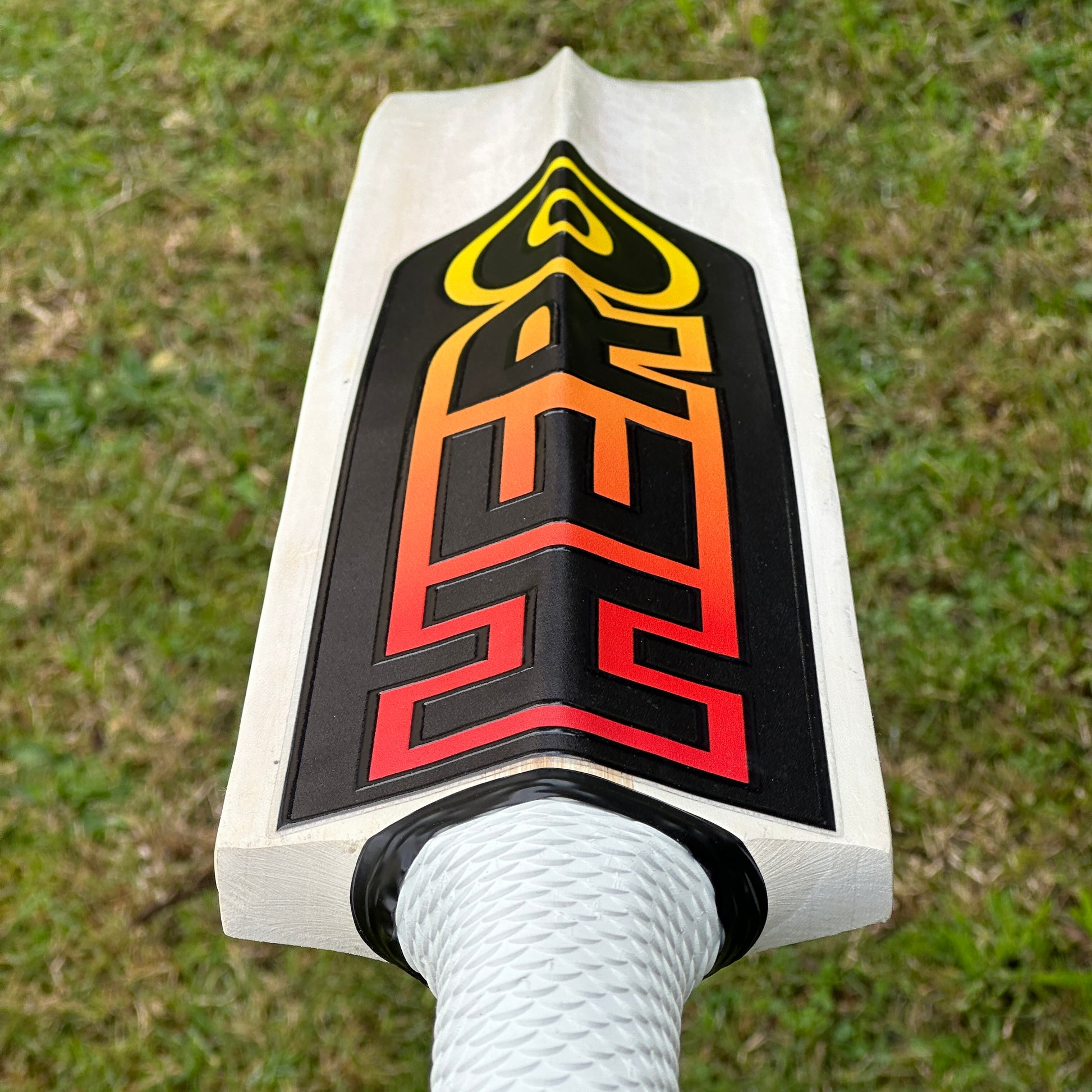 Hero Zeuz | Concave Profile