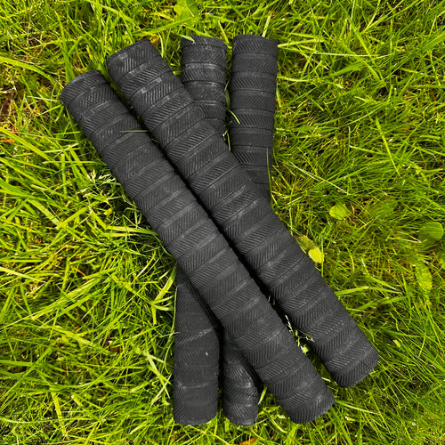 Cricket bat grips